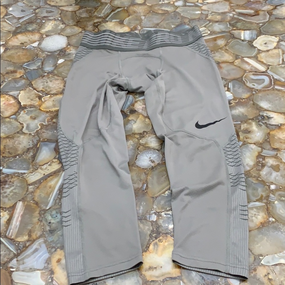 Nike pro hypercool tights